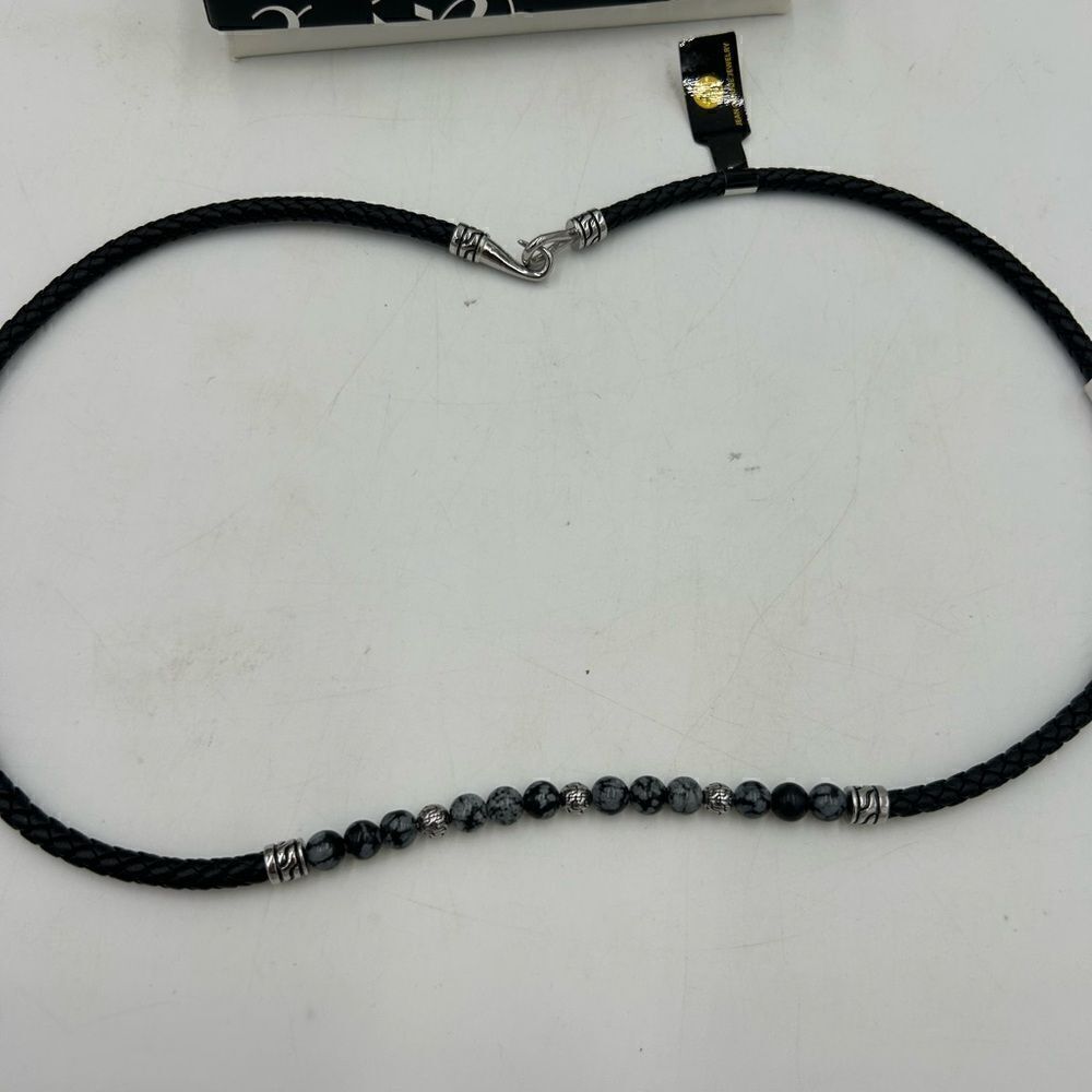 Unisex Jean-Claude, Pearl, embellished leather necklace - Picture 3 of 5